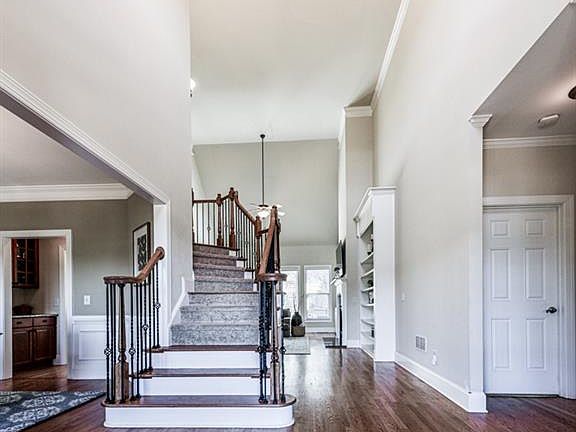 2nd image of 404 Telfair Way