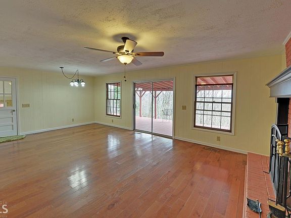 5th image of 588 Prime Hill Dr
