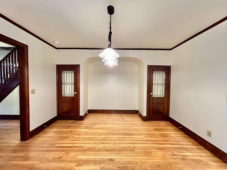 5010 Pulaski Ave — Photo 12
