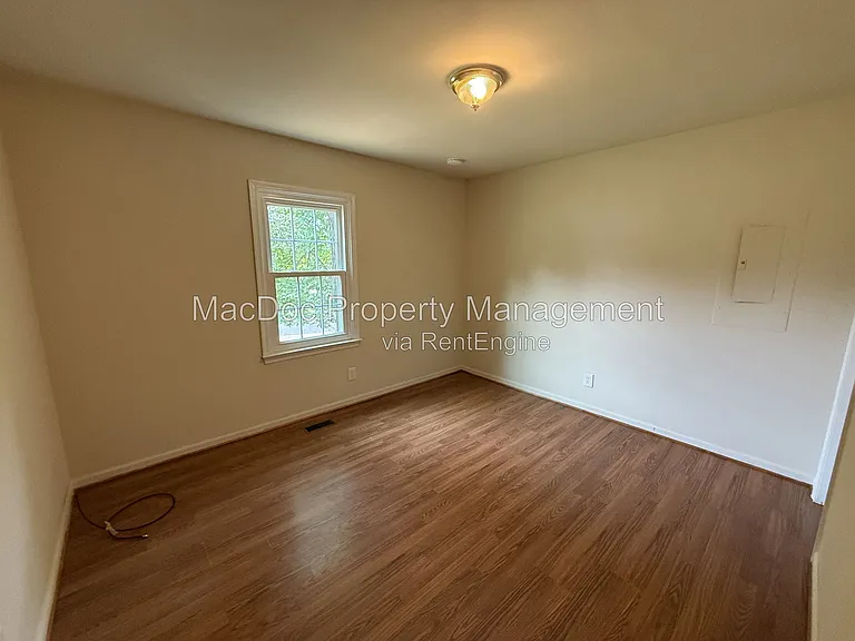 11001 Westminster Ct — Photo 16