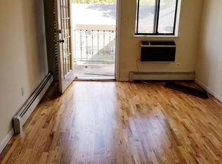 3633 193rd St, Flushing, NY 11358