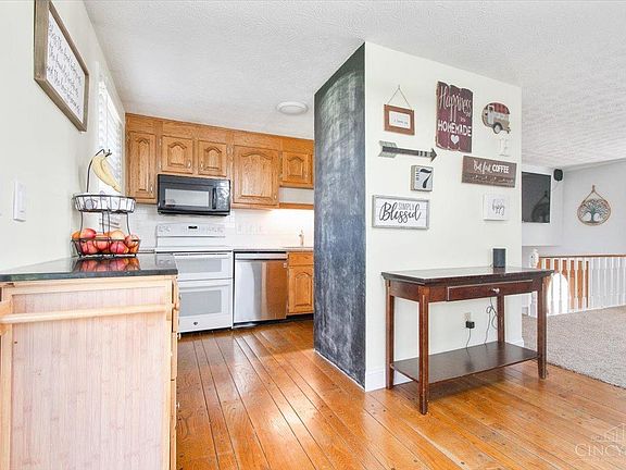 2nd image of 12127 Birchhill Dr