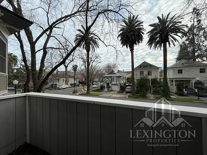 2325 I St #4 — Photo 9