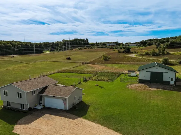 7250 E Lincoln Rd, Cedar, MI 49621