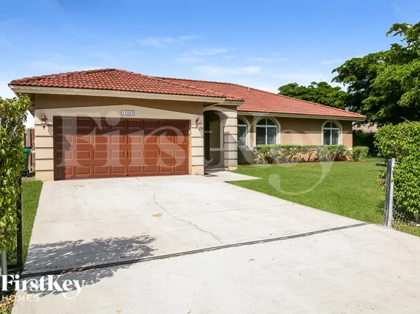 13233 SW 203rd St, Miami, FL 33177