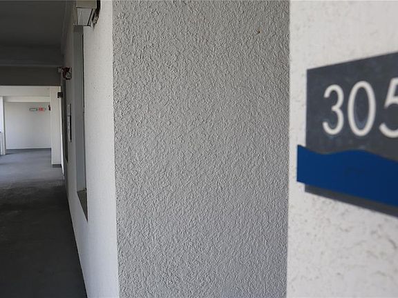 2nd image of 4751 CLOCK TOWER DRIVE #305