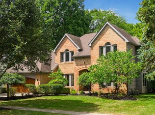 8177 Linden Leaf Cir, Columbus, OH 43235