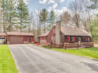 4250 Barton Dr, Akron, OH 44321