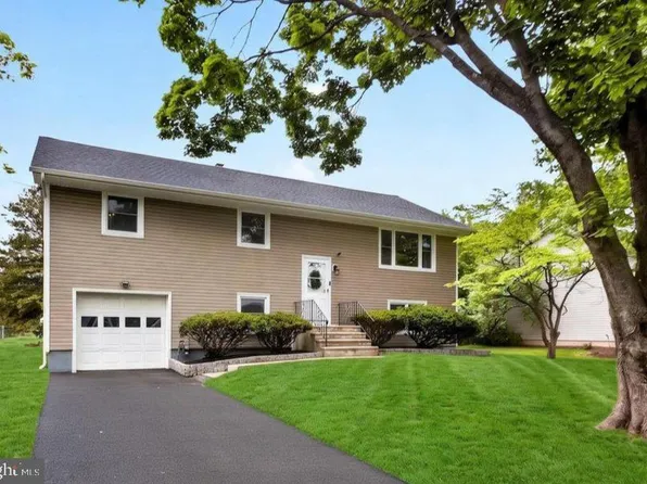 216 Sunset Ave, Hightstown, NJ 08520