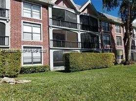 3760 Inverrary Dr, Lauderhill, FL