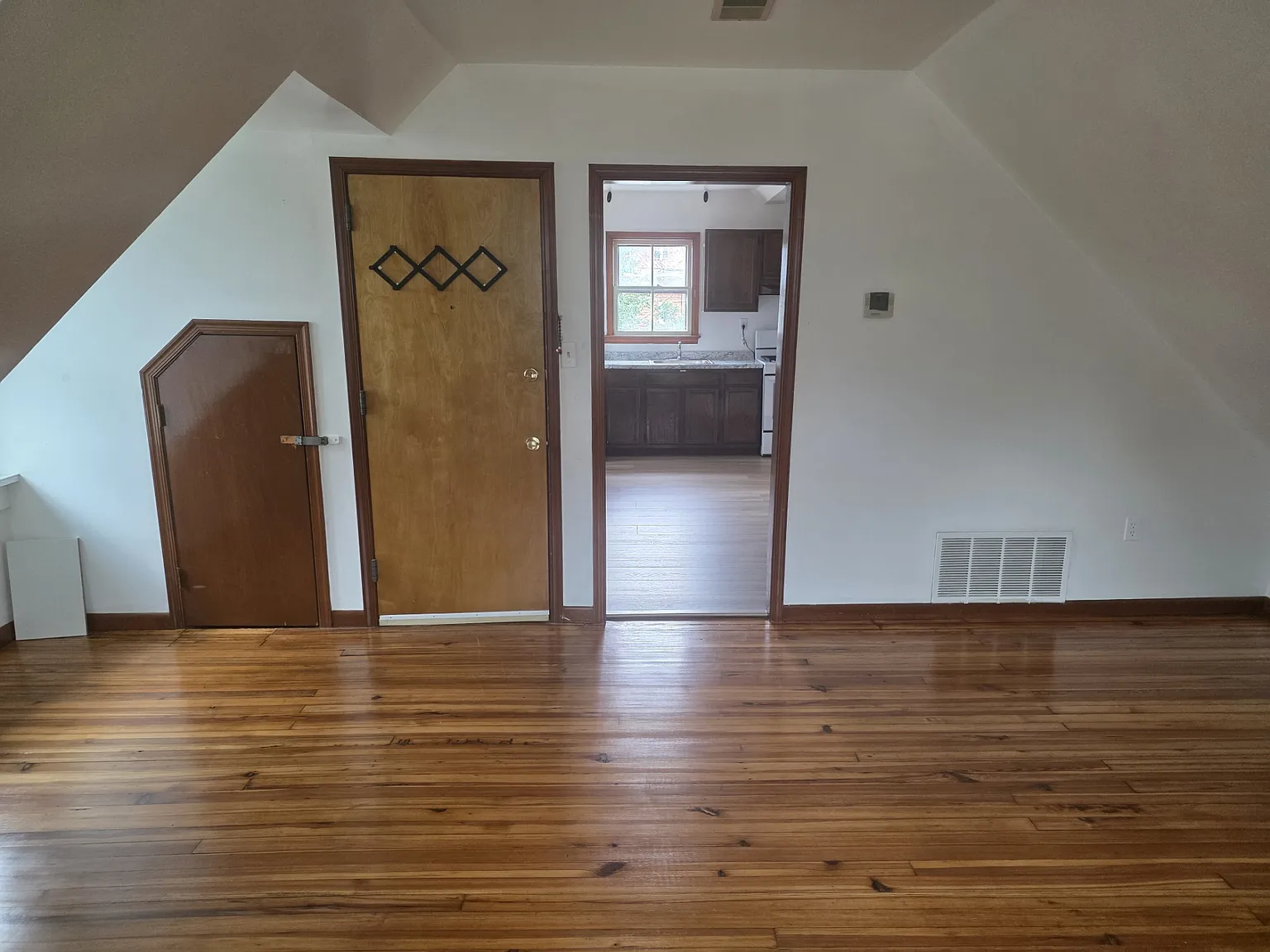 163 King George Street - 4 — Photo 3