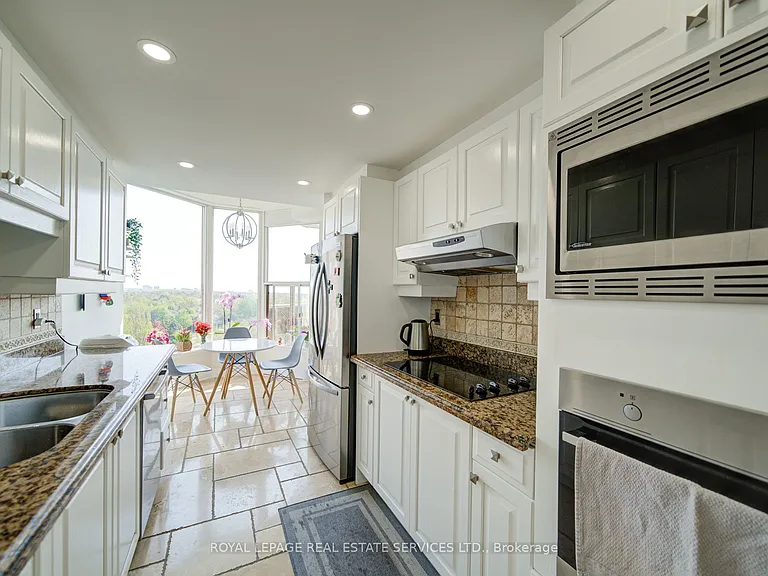 1903 Pilgrims Way #803 — Photo 14