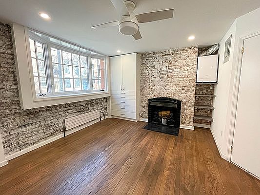 2nd image of 396 Bleecker St APT 1E