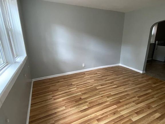 5th image of 1443 N Bell Ave #G