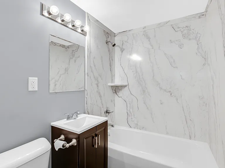 7606 Golfway Ct — Photo 4