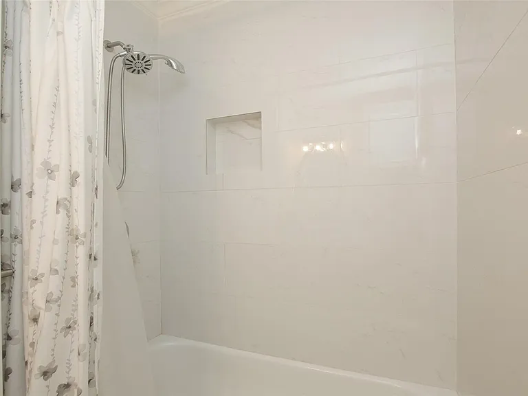 4331 Marina St #B — Photo 30