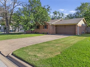 1010 Hereford St, College Station, TX 77840