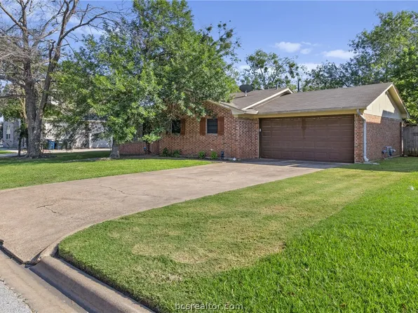1010 Hereford St, College Station, TX 77840