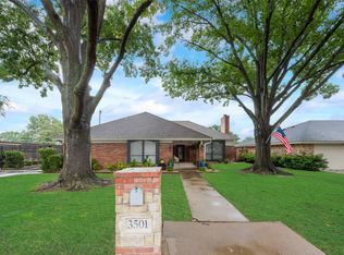 3501 Danbury Dr, Arlington, TX 76016