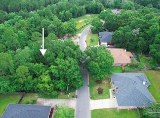 431 Turnberry Rd, Cantonment, FL 32533