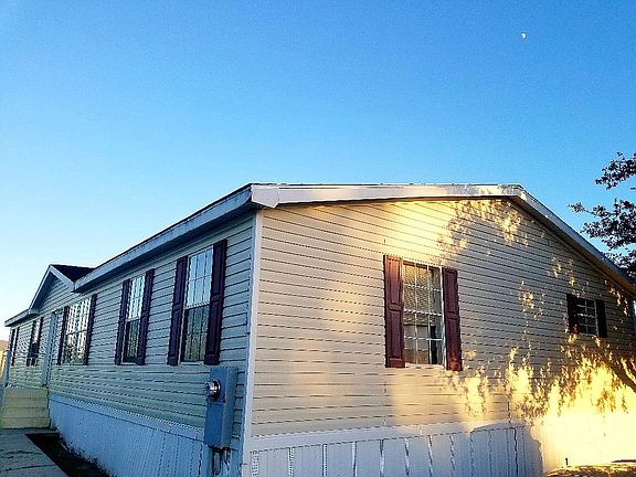 2nd image of 3910 Covington Dr