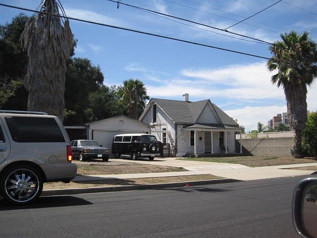 2nd image of 322 Claydelle Ave