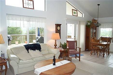 2nd image of 275 Country Club Ln