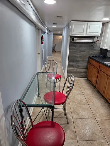 33 Springdale Ave Photo 1