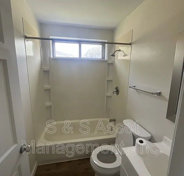 3324 Danbury Crossroad St — Photo 22