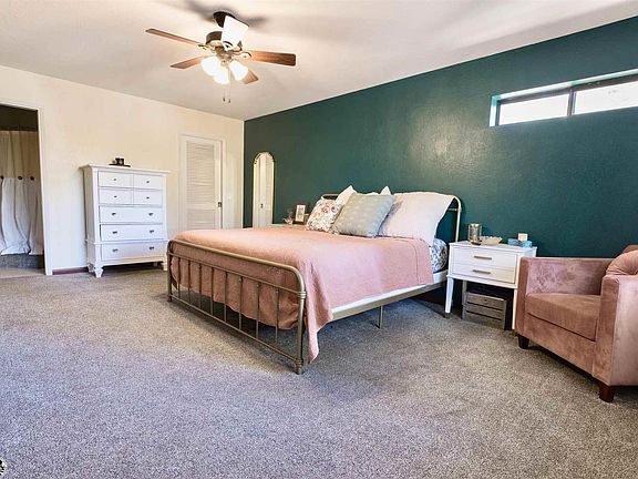 4th image of 19444 Pine Mountain Dr #409