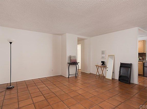 5th image of 2840 39th St APT 8