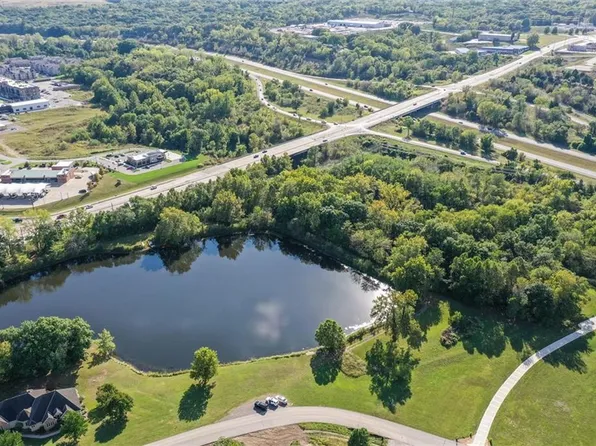 NW 72nd St, Kansas City, MO 64152