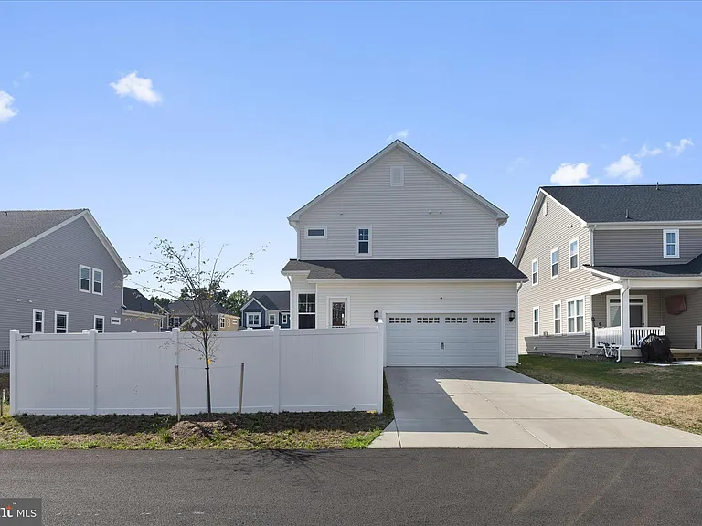5680 Lewis Carroll Dr — Photo 46