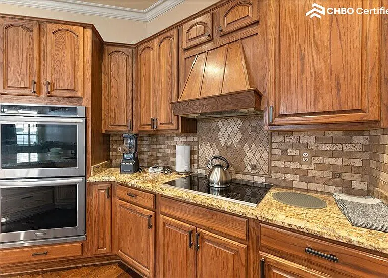 6445 W Fullam St — Photo 21