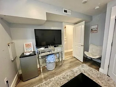 18 Atlantic St #3 — Photo 1