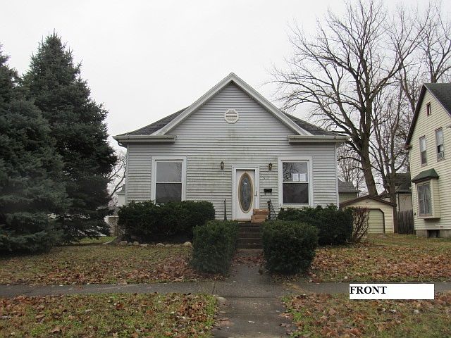 1st image of 612 W Moulton St