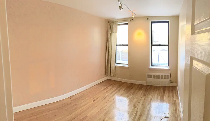 Rented by DYNY Inc | media 19