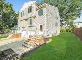 5 Roosevelt Ave, Bergenfield, NJ 07621