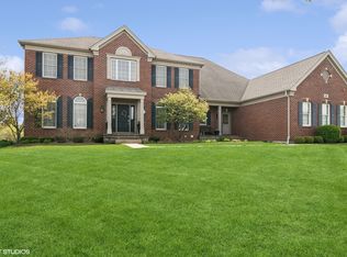11 Crystal Downs Dr, Hawthorn Woods, IL 60047
