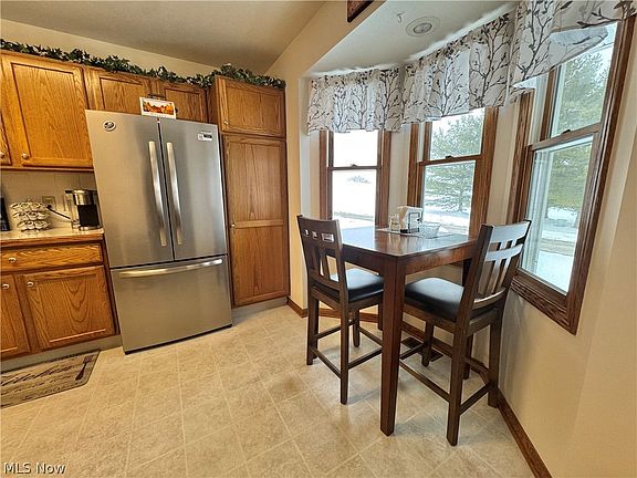 5th image of 2518 Woodlawn Cir NW #42-A