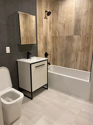 Rented by Aron Fried, LREB | media 4