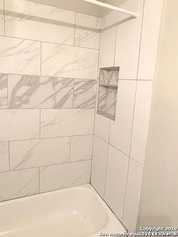 1011 Avant Ave #4 — Photo 7