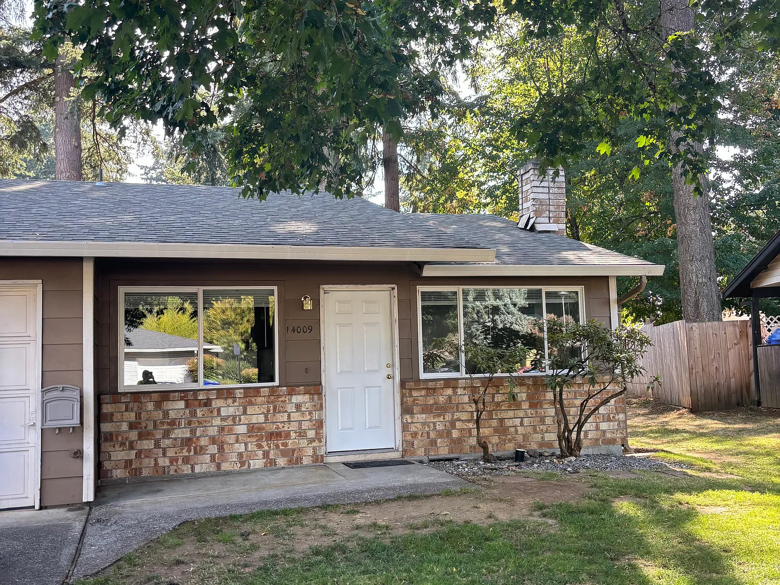 2 bed, 900 sqft, $1,725 — Photo 1