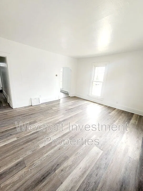1 bed, 1.0 bath, 568 sqft, $850 — Photo 2