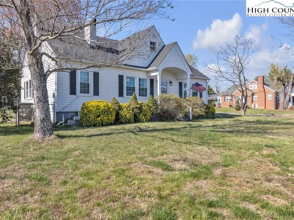 1109 NE Wildwood Road, Lenoir, NC 28645