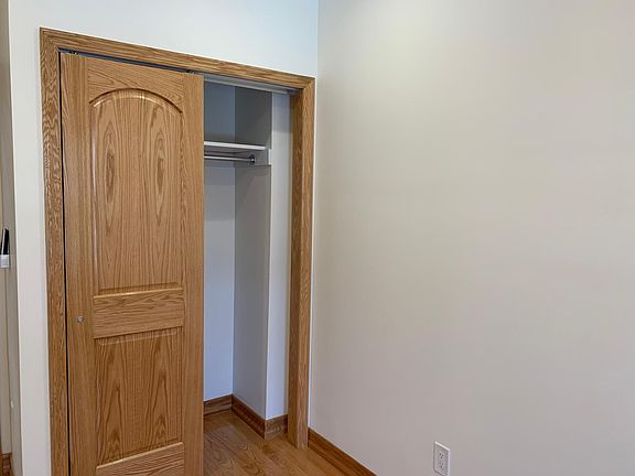 5th image of 1874 W 8th St #2RE