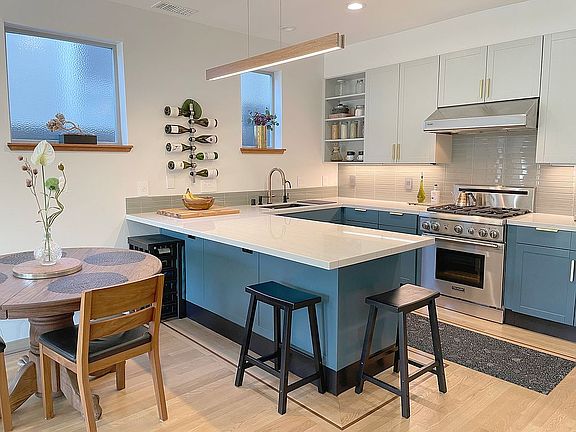 5th image of 1013 De Haro St