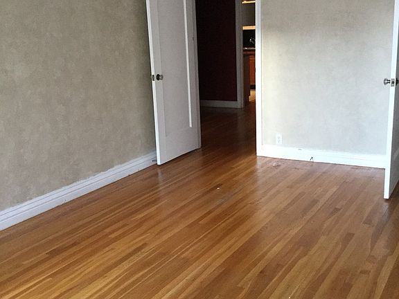 5th image of 3730 Scott St APT 101