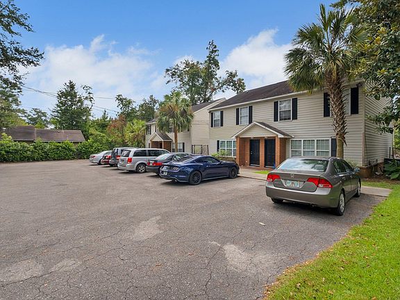 2nd image of 845 W Georgia St