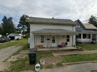323 Chestnut St, Newcomerstown, OH